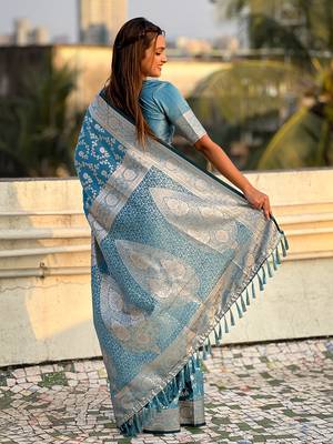 Blue zari woven Banarasi silk blend saree with unstitched blouse piece 2