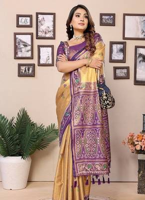 Gold Banarasi Tissues Silk Sarees  5