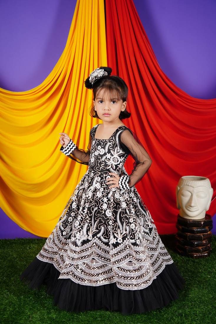 Black Embroidery Gown 