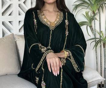 Green Velvet Zari Work Kaftan 3