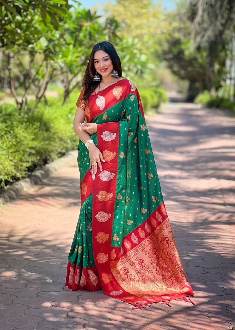 Green zari woven silk women's saree with blouse piece