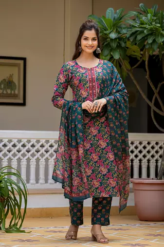 Women Green color cotton blend printed work fancy kurta bottom and dupatta set