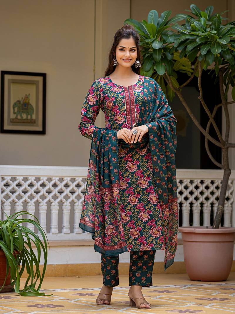 Women Green color cotton blend printed work fancy kurta bottom and dupatta set