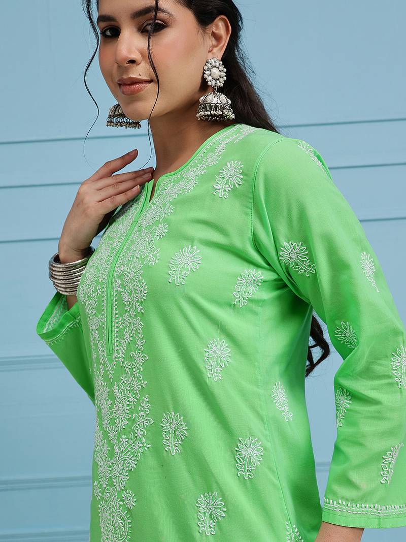 Hand embroidered green cotton lucknowi chikankari straight kurta