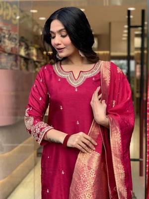 Magenta viscose chanderi heavy thread embroidery work with jacquard woven dupatta kurta pant set 4