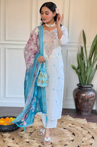 Off white viscose chanderi heavy thread embroidery work with printed dupatta kurta pant set