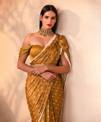 Musturd pre draped printed saree set 4