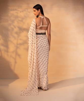 Off white printed ruffle saree with belt set 2