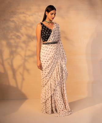 Off white printed ruffle saree with belt set 2