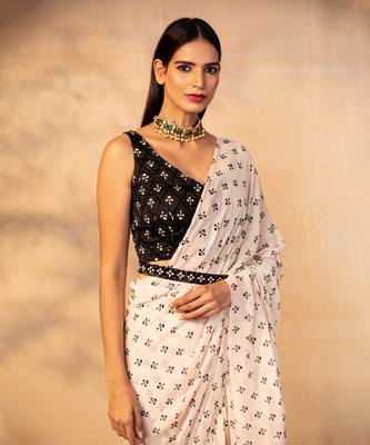 Off white printed ruffle saree with belt set 3