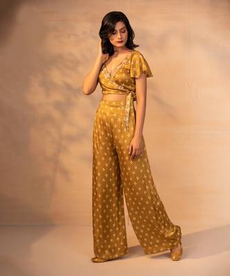 Musturd crop top and pant 3
