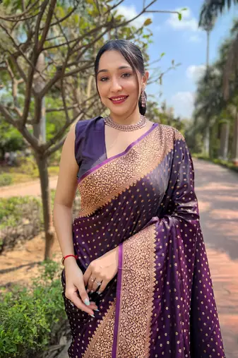 Purple zari woven Banarasi silk blend women's saree with blouse piece