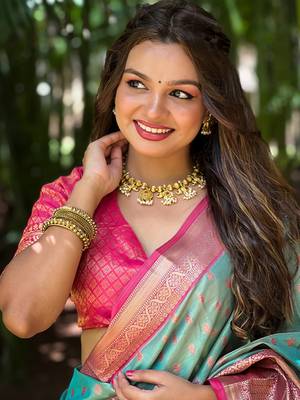 Blue kanchipuram tissue silk saree with unstitched blouse piece 4