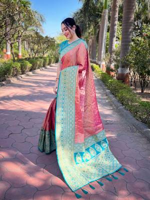 Pink  zari woven pure tissue women's saree with blouse piece 2