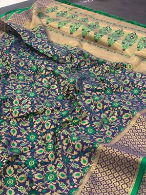 Dark blue pure patola silk saree and unstitched blouse piece 3