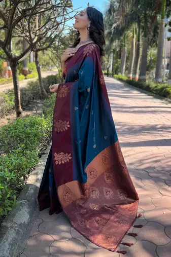 Blue zari woven soft silk women's saree with blouse piece