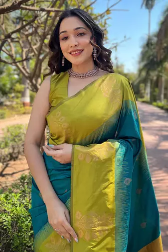 Teal zari woven soft silk women's saree with blouse piece