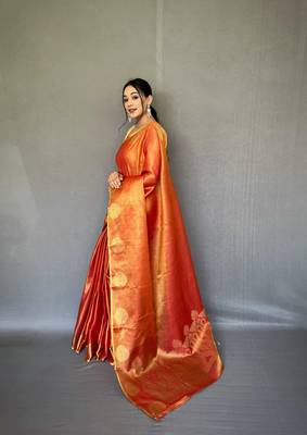 Red tissue silk saree with unstitched blouse piece 2