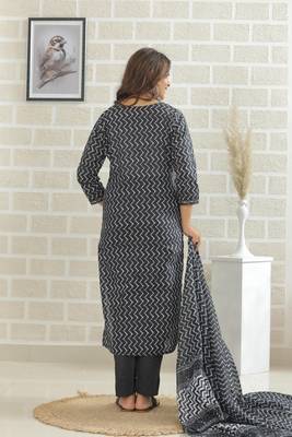 Black women printed aline kurta pant with dupatta set 2