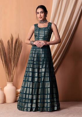 Teal Blue Thread And Sequins Embroidered Georgette Lehenga Choli Designs 3