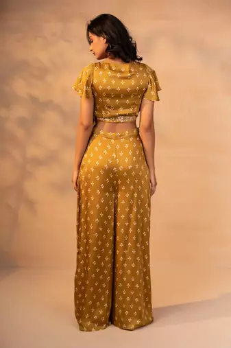 Musturd crop top and pant