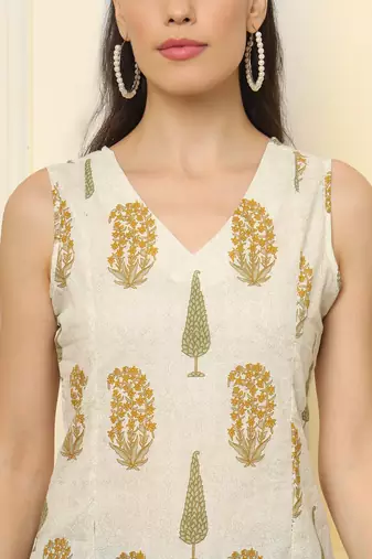  mustard cotton sleeveless boxy top
