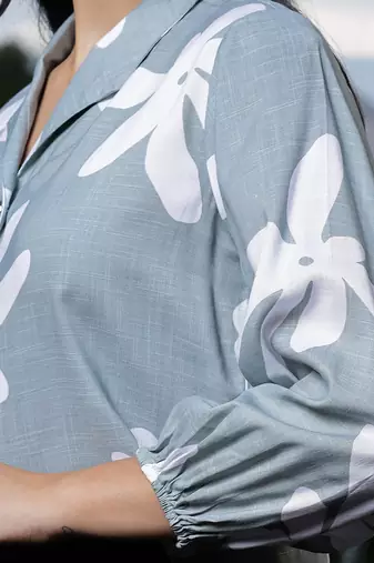  green cotton linen bishopsleeveshirt style top