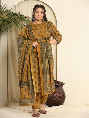  mustard pure cotton kantha work kurta dupatta pant set with handwork 1