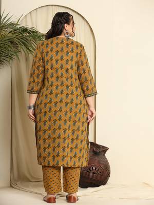 mustard pure cotton kantha work kurta dupatta pant set with handwork 3