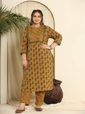  mustard pure cotton kantha work kurta dupatta pant set with handwork 5