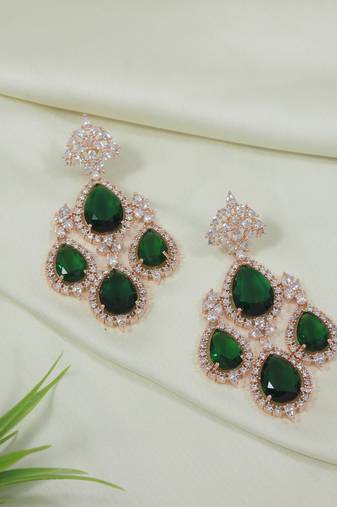 Stylish latest fashion rose gold plated cubic zirconia american diamoand stud earrings for women 