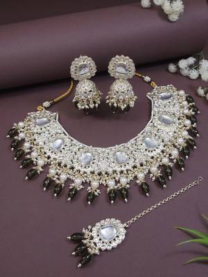 gold plated traditional kundan & pearl drop choker necklace jewellery set 1