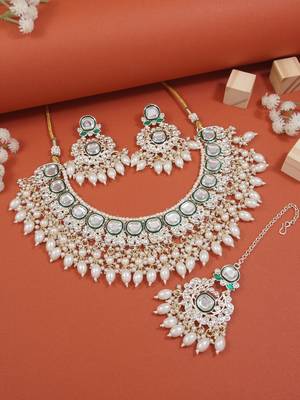 gold plated traditional kundan & pearl meenakari choker necklace jewellery set 1