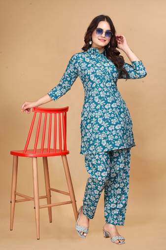 Stylish floral printed  cotton fabric top and bottom set