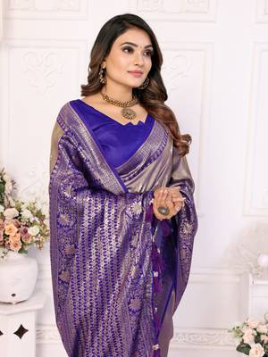 Blue Eishwari tissue soft silk bland contrust border saree with Blouse 5