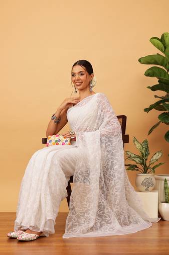 hand embroidered white georgette lucknowi chikankari saree with blouse 