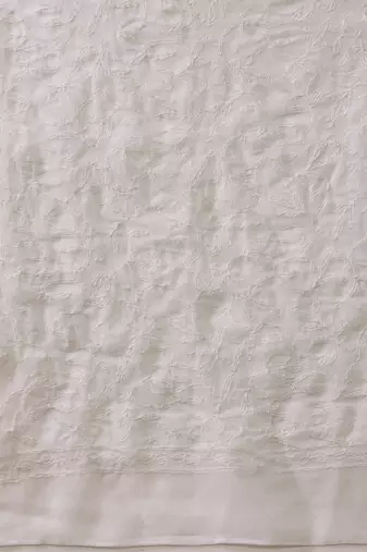 hand embroidered white georgette lucknowi chikankari saree with blouse 