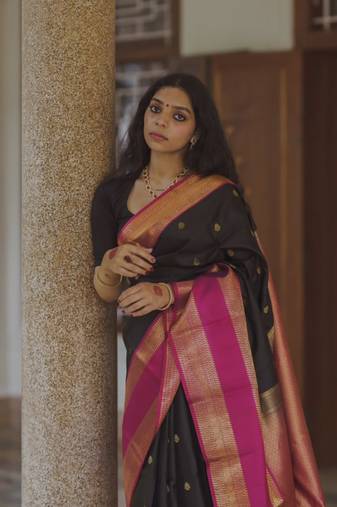 silk blend saree with blouse