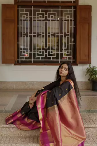 silk blend saree with blouse