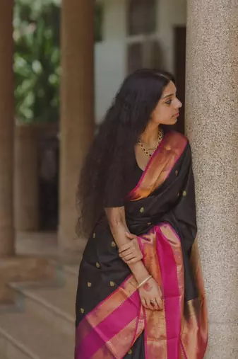 silk blend saree with blouse