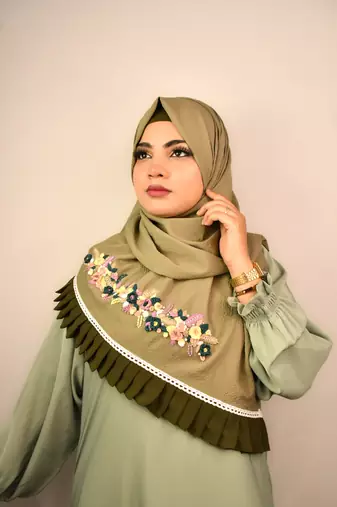 Green premium luxury wedding bridal hijab