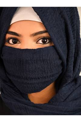 Crinkle cotton daily wear hijab with mask 1