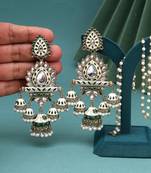 Green color kundan meenakari earrings