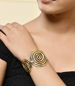 Gold-plated spiral cuff bracelet for women