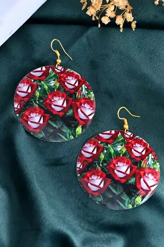 Red rose patterned round dangle earrings