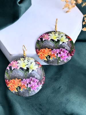 Floral print round earrings 2