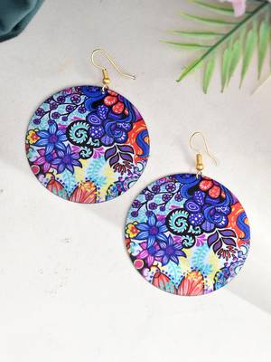 Floral patterned round dangle earrings with gold hooks 2