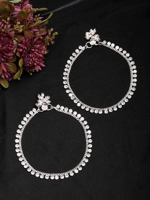  women's set of 2 silver-plated artificial stone studded anklets 1