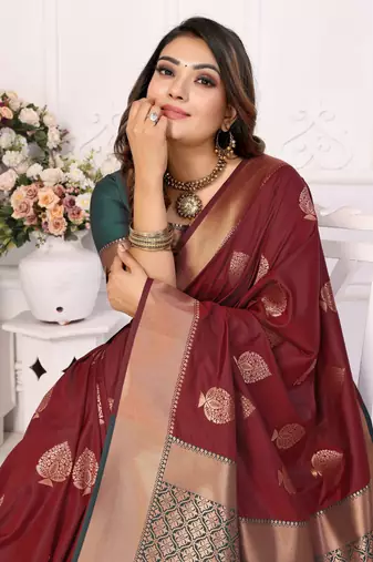 Maroon Lichi Soft Silk bland Jari Weaving Border & Rich Pallu With Contrast Blouse
