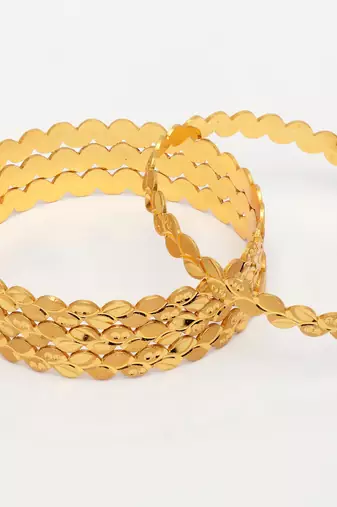  women's set of 4 gold-plated leaf shaped traditional bangles